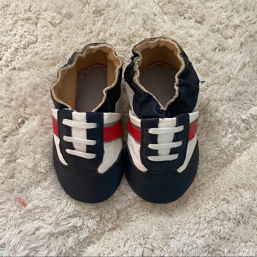 Ministar walking shoes (Target brand like Robeez)